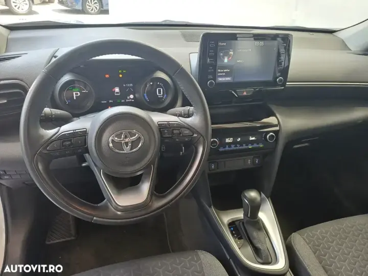 Toyota Yaris 1.5 VVT-i HSD Exclusive Style