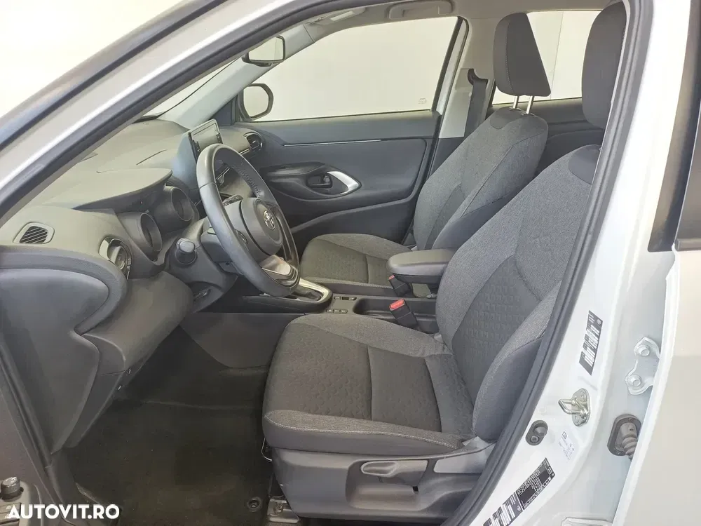 Toyota Yaris 1.5 VVT-i HSD Exclusive Style — imagine 5