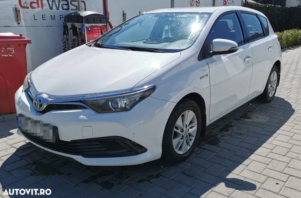 Toyota Auris 1.8 L VVT-i HSD Sol — imagine 4