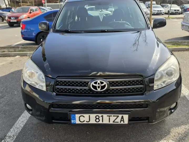 Toyota RAV4 III 2.2 D-4D Confort