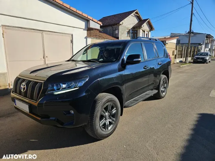 Toyota Land Cruiser 2.8l D-4D 204 CP A/T 7 locuri Executive