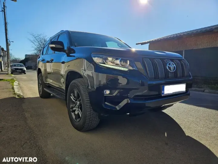 Toyota Land Cruiser 2.8l D-4D 204 CP A/T 7 locuri Executive
