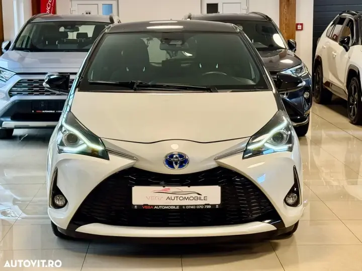 Toyota Yaris 1.5 VVT-i HSD Bi-Tone R&B