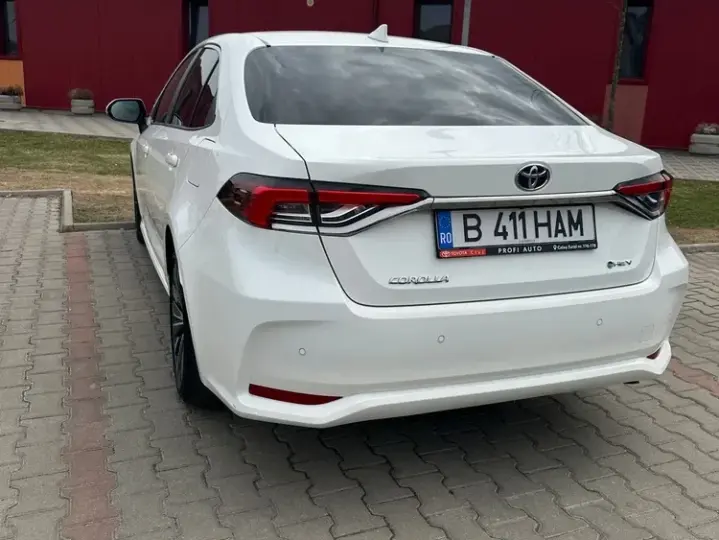 Toyota Corolla XII 1.8 HSD Business
