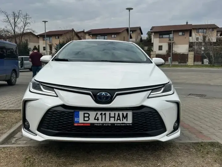 Toyota Corolla XII 1.8 HSD Business