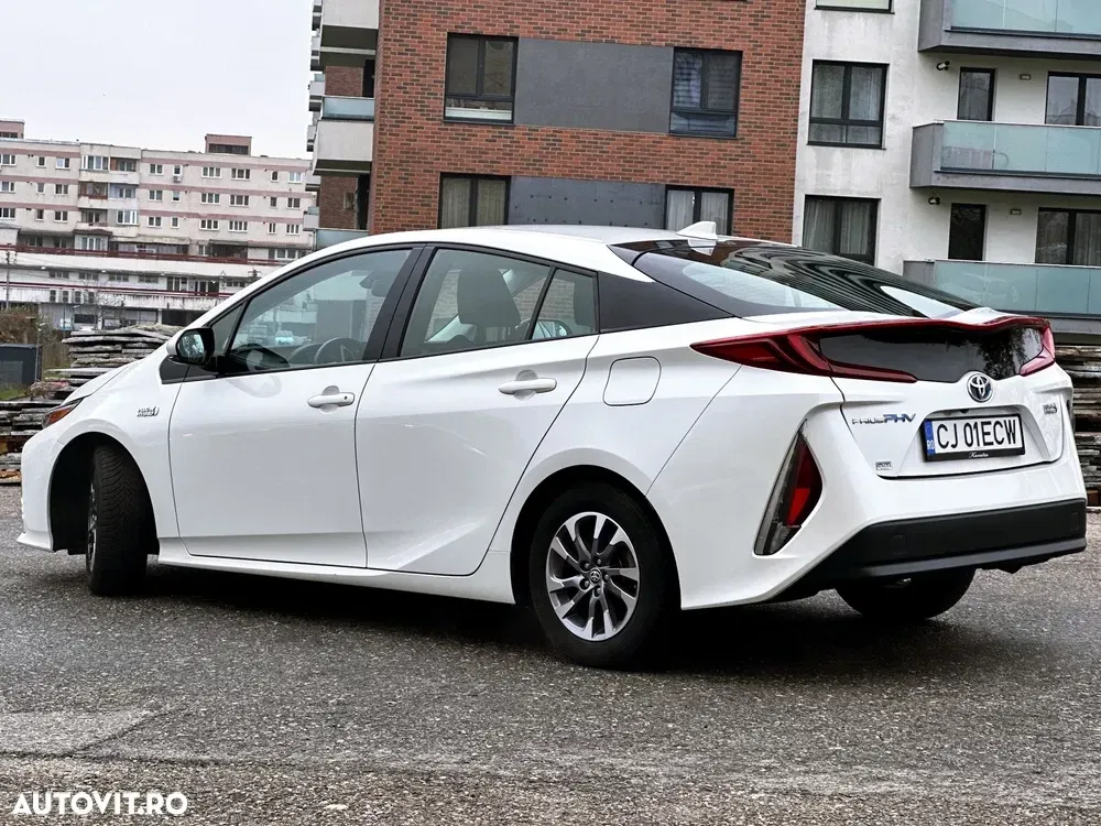 Toyota Prius IV — imagine 3