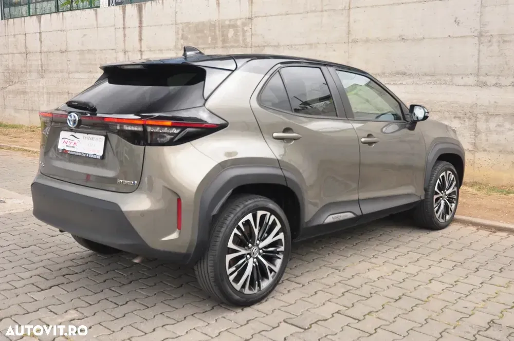 Toyota Yaris Cross 1.5 VVT-i HSD 4x2 Exclusive Elegant — imagine 3