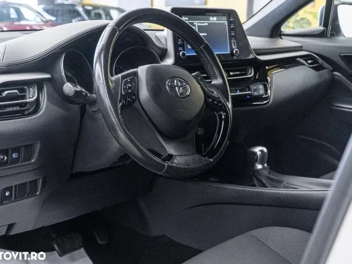 Toyota C-HR 1.8 HSD 122 CP 4x2 CVT C-enter