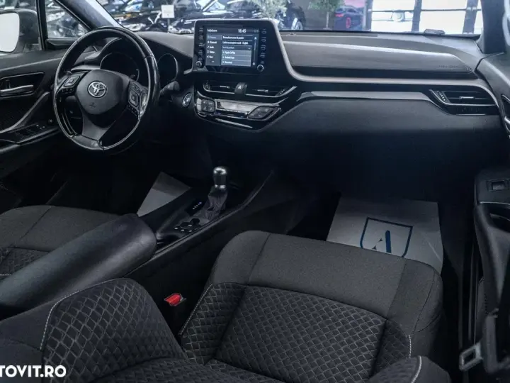 Toyota C-HR 1.8 HSD 122 CP 4x2 CVT C-enter