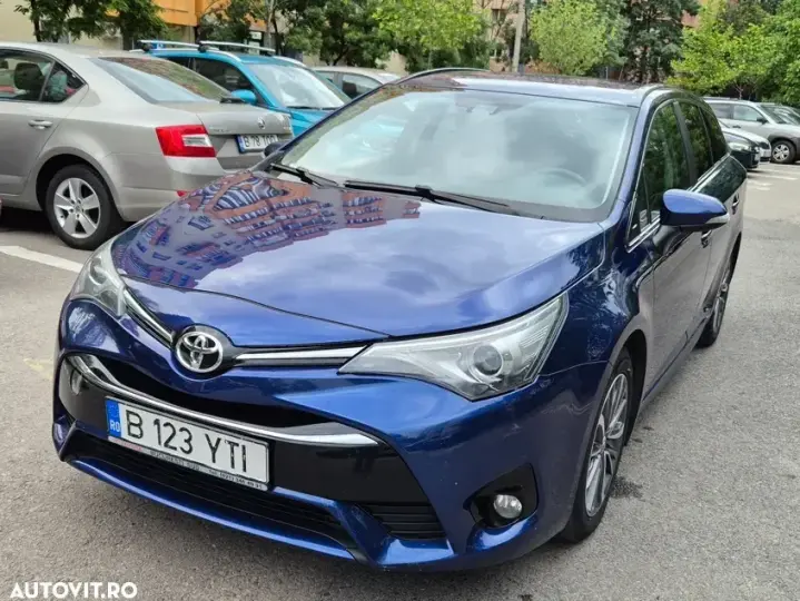 Toyota Avensis 2.0 D-4D Executive