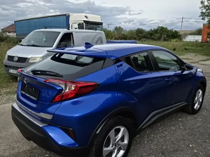 Toyota C-HR 1.2 Turbo Flow