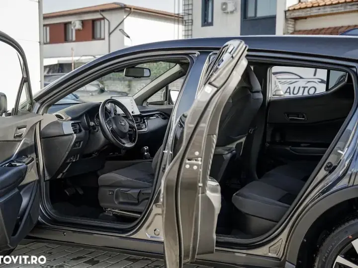 Toyota C-HR 1.8 HSD 122 CP 4x2 CVT Style