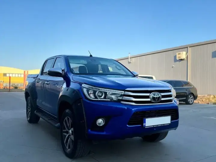 Toyota Hilux VIII 2.4D 150CP 4x4 Double Cab AT Executive