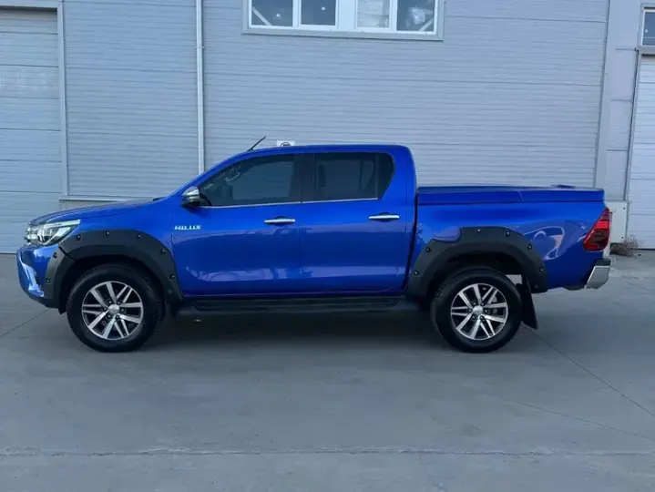Toyota Hilux VIII 2.4D 150CP 4x4 Double Cab AT Executive
