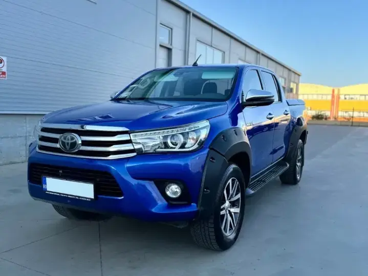 Toyota Hilux VIII 2.4D 150CP 4x4 Double Cab AT Executive