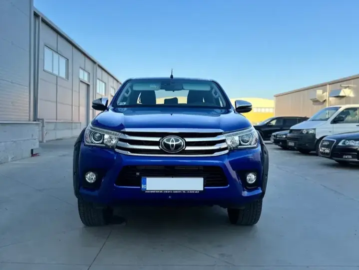 Toyota Hilux VIII 2.4D 150CP 4x4 Double Cab AT Executive