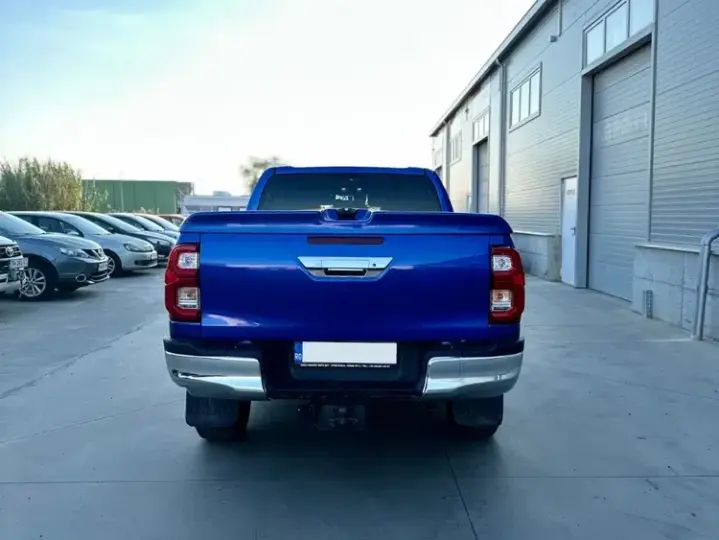Toyota Hilux VIII 2.4D 150CP 4x4 Double Cab AT Executive