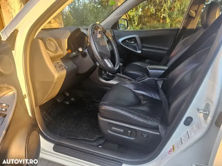 Toyota RAV4 2.2 D-4CAT 4WD Aut Executive