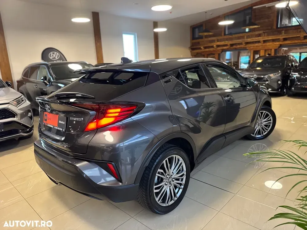Toyota C-HR Style — imagine 3