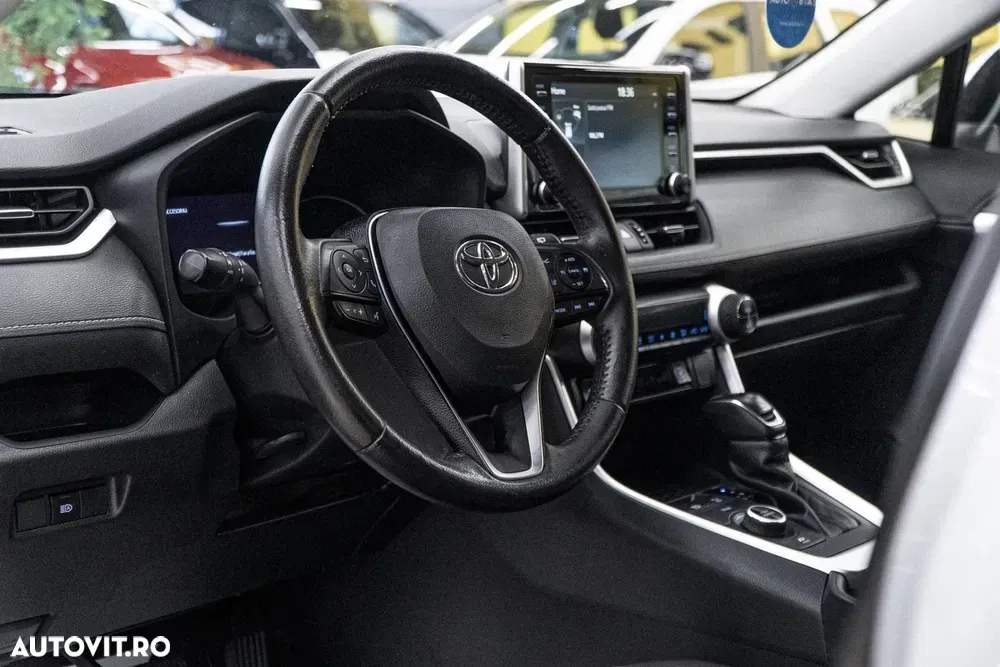Toyota RAV4 2.5 VVT-iE 4x4 Luxury — imagine 6