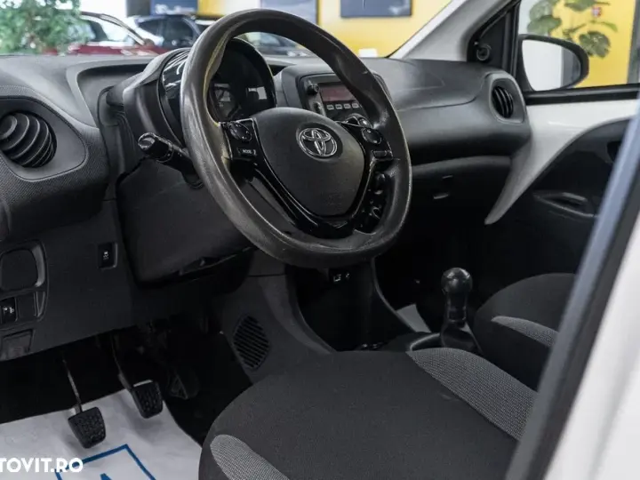 Toyota Aygo 1.0 VVY-I 5 usi X-style