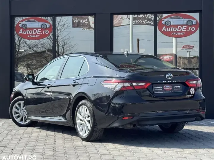 Toyota Camry VIII