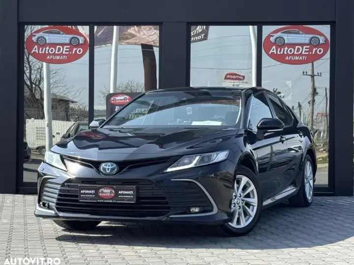 Toyota Camry VIII