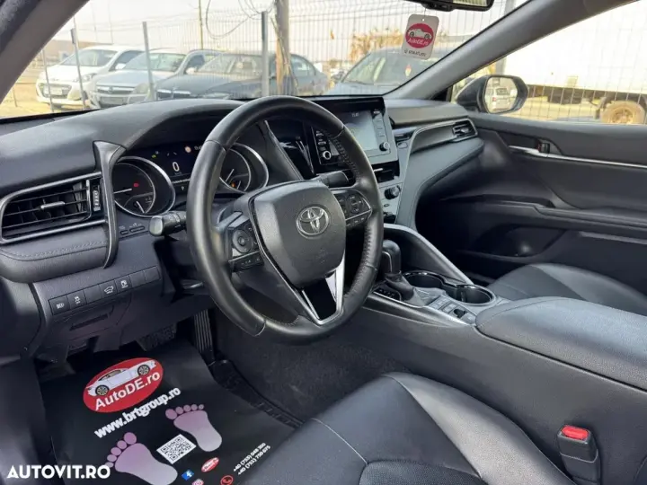 Toyota Camry VIII