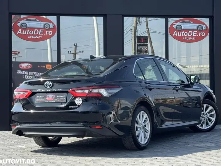 Toyota Camry VIII