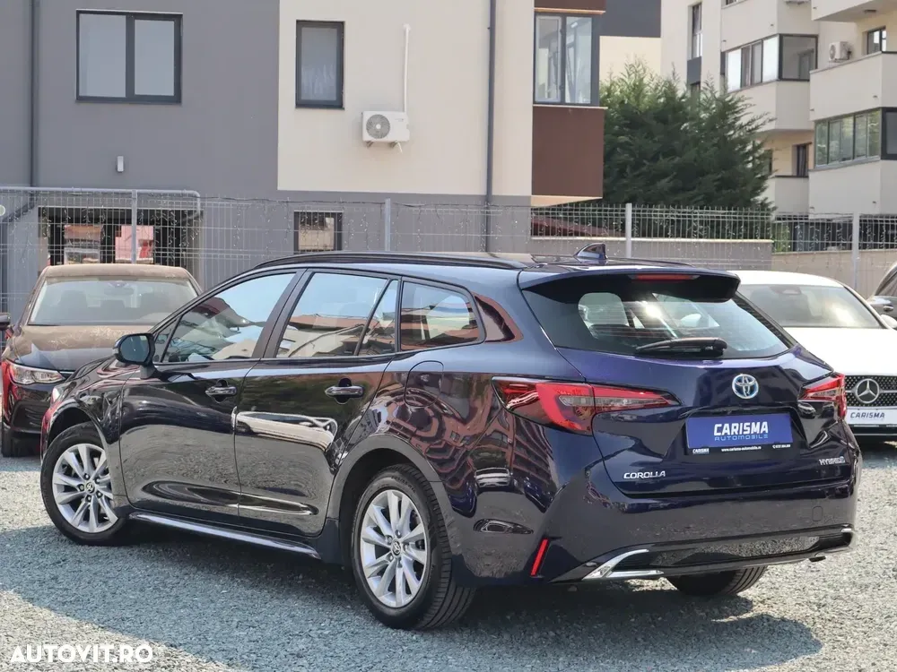 Toyota Corolla 1.8 HSD Dynamic — imagine 4