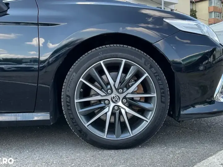 Toyota Camry VIII 2.5 Exclusive