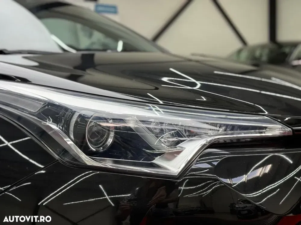 Toyota C-HR 1.8 HSD 122 CP 4x2 CVT C-ult Style bi-tone — imagine 6