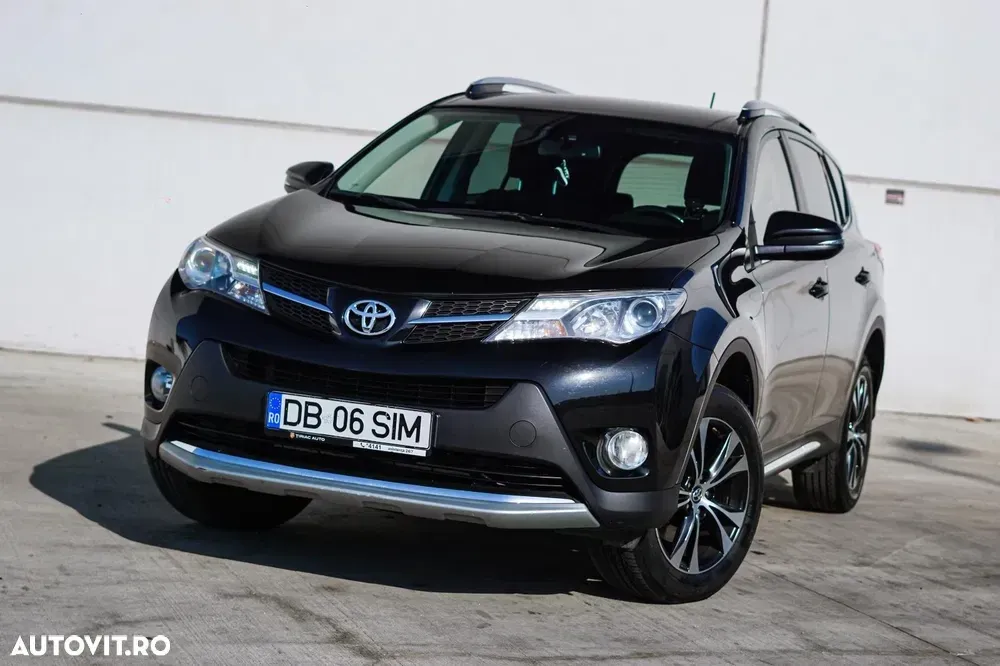 Toyota RAV4 2.2 D-4CAT 4WD Aut Luxury 18" — imagine 3
