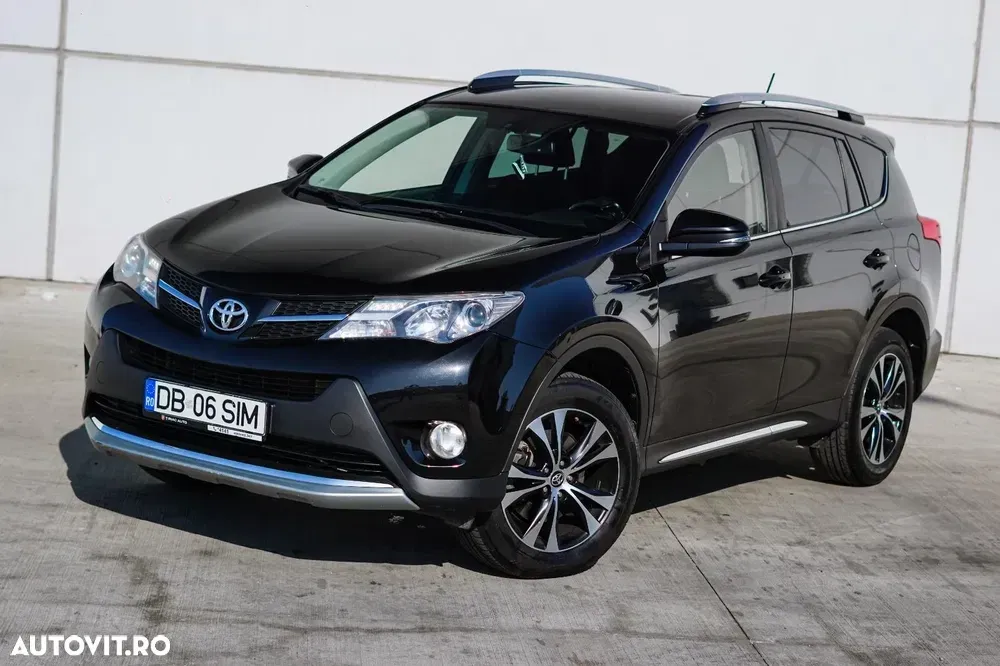 Toyota RAV4 2.2 D-4CAT 4WD Aut Luxury 18" — imagine 5