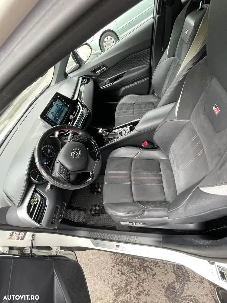 Toyota C-HR — imagine 5