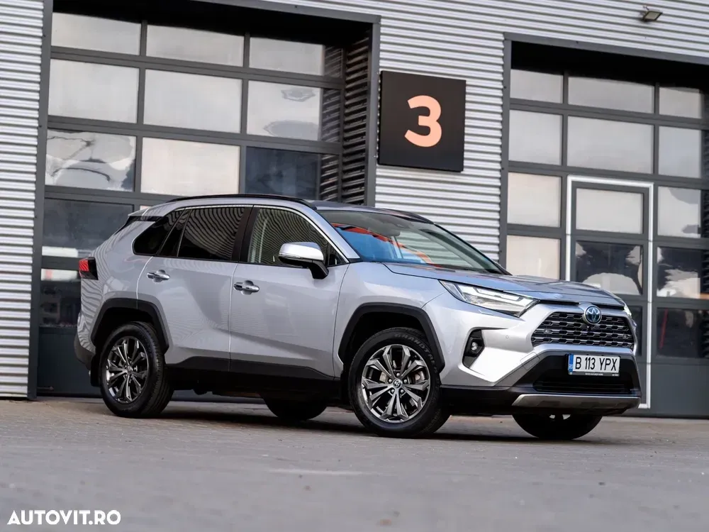 Toyota RAV4 — imagine 5