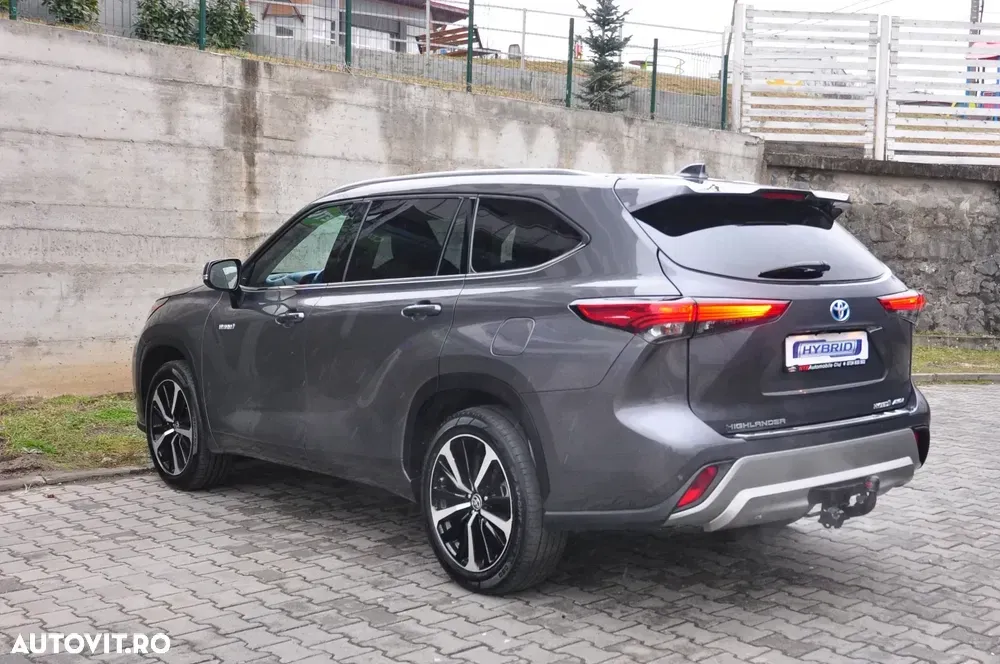 Toyota Highlander IV 2.5 Hybrid Executive — imagine 3