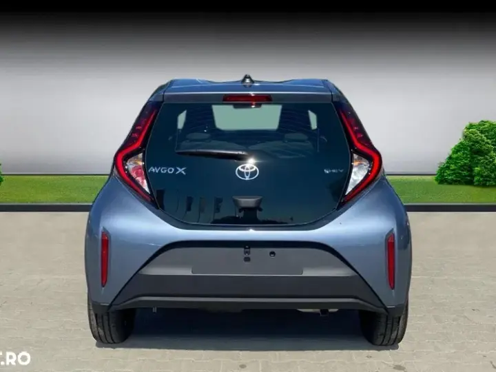 Toyota Aygo X 1.5l HEV 116CP Active
