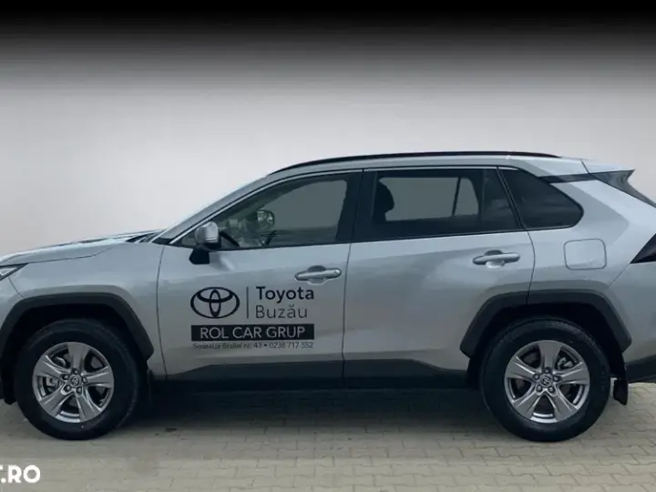 Toyota RAV4 V