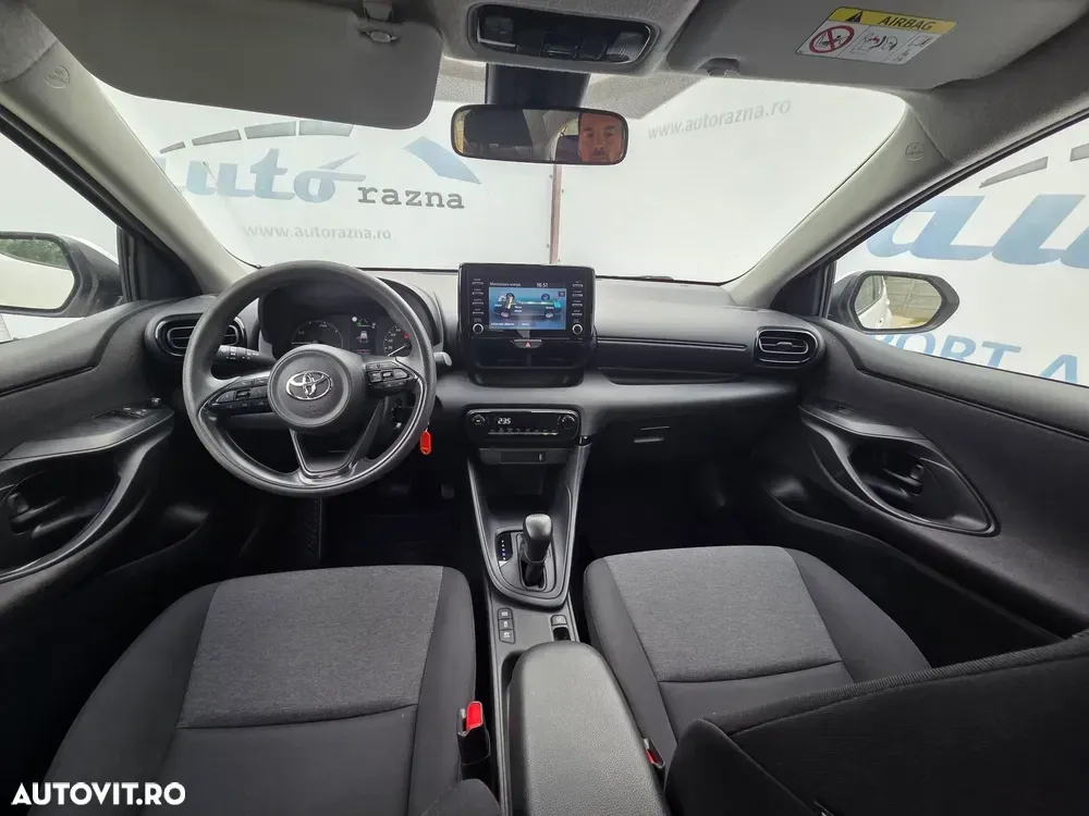 Toyota Yaris 1.5 VVT-i HSD Dynamic — imagine 6