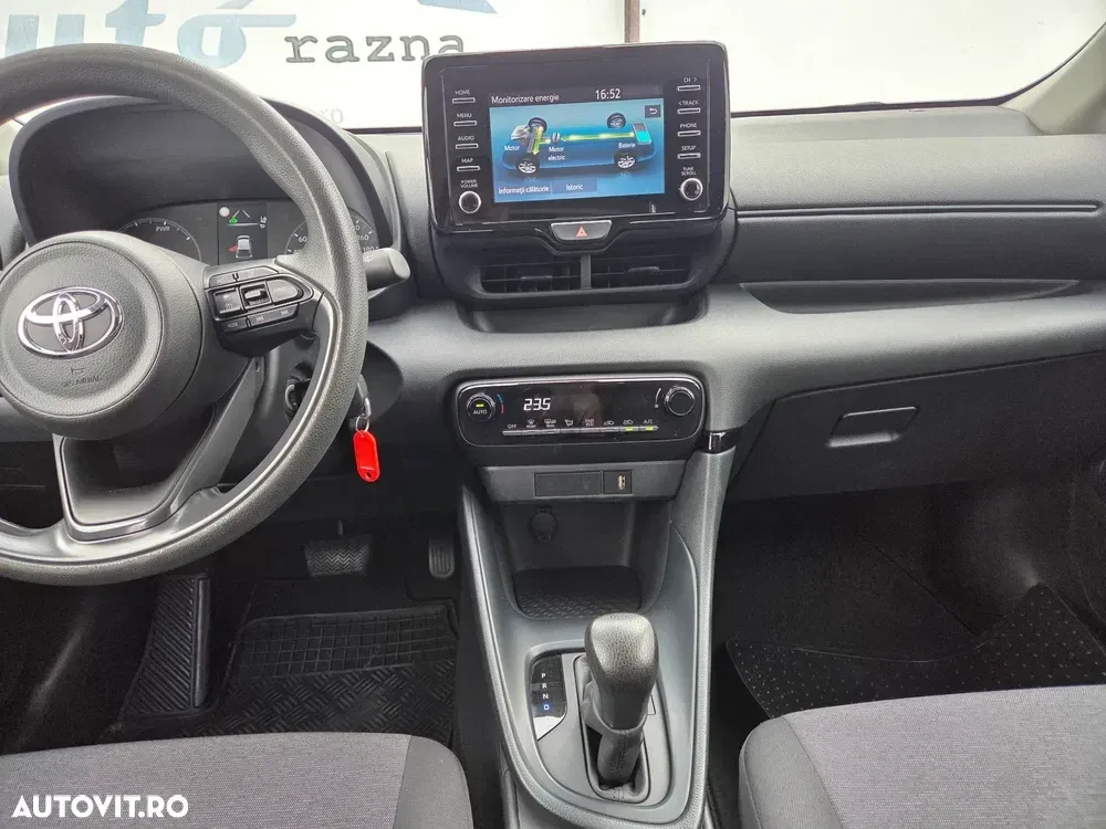 Toyota Yaris 1.5 VVT-i HSD Dynamic — imagine 5