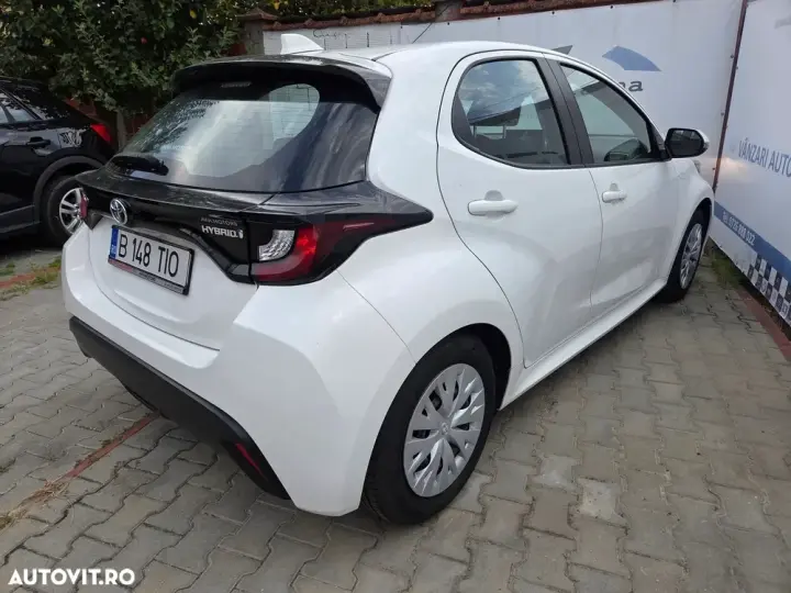 Toyota Yaris 1.5 VVT-i HSD Dynamic