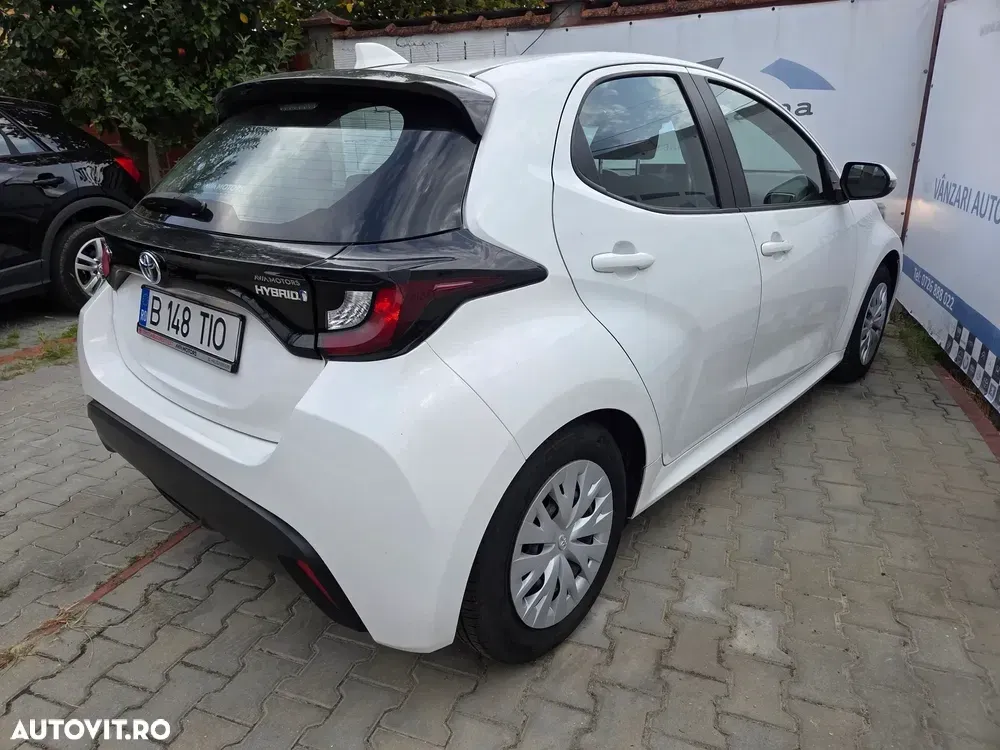 Toyota Yaris 1.5 VVT-i HSD Dynamic — imagine 2