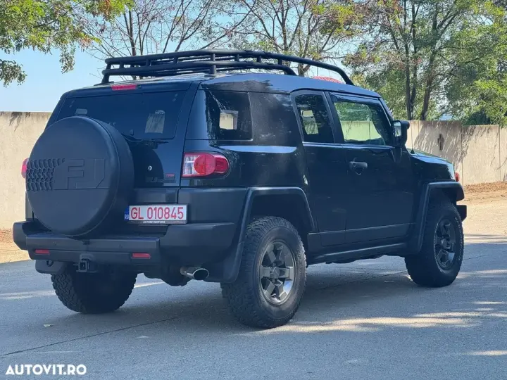 Toyota FJ
