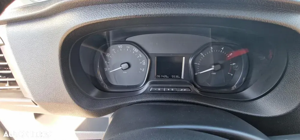 Toyota Proace 1.5 D-4D 120CP 8+1 L2H1 Base+ — imagine 5