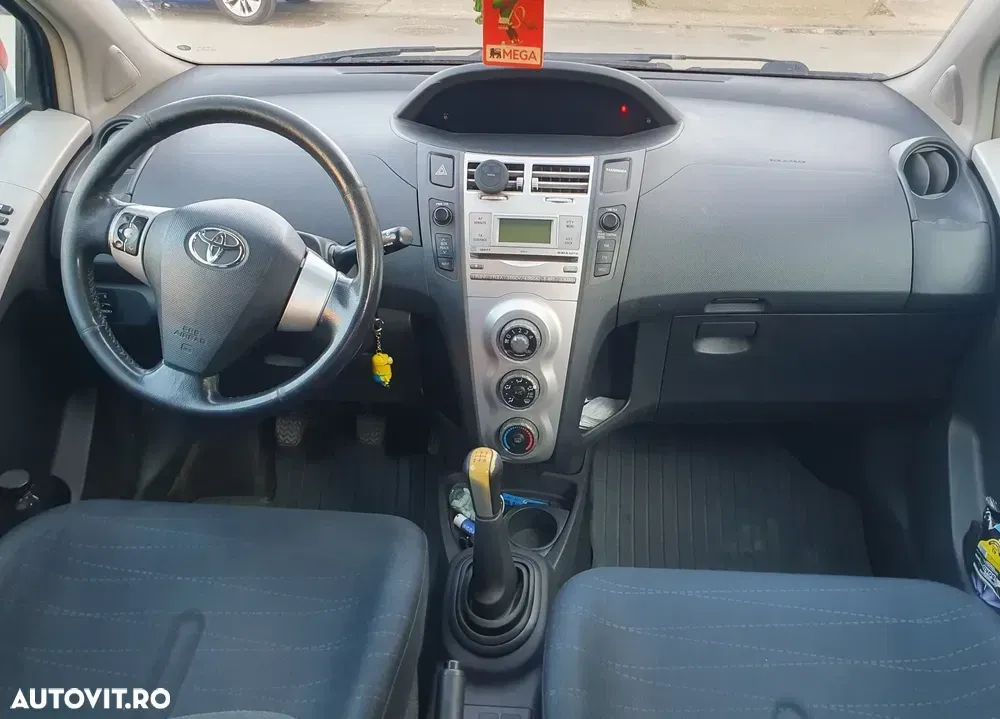 Toyota Yaris 1.0 Luna — imagine 5