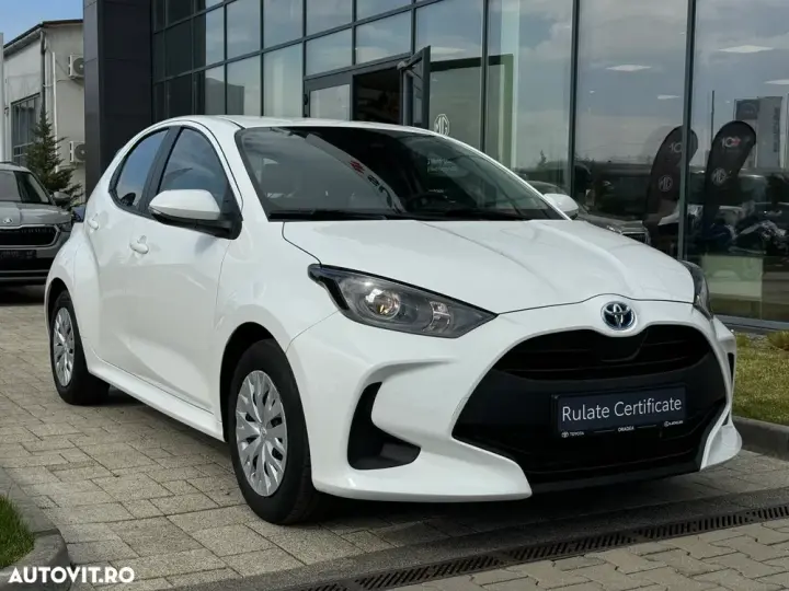 Toyota Yaris 1.5 VVT-i HSD Exclusive Style