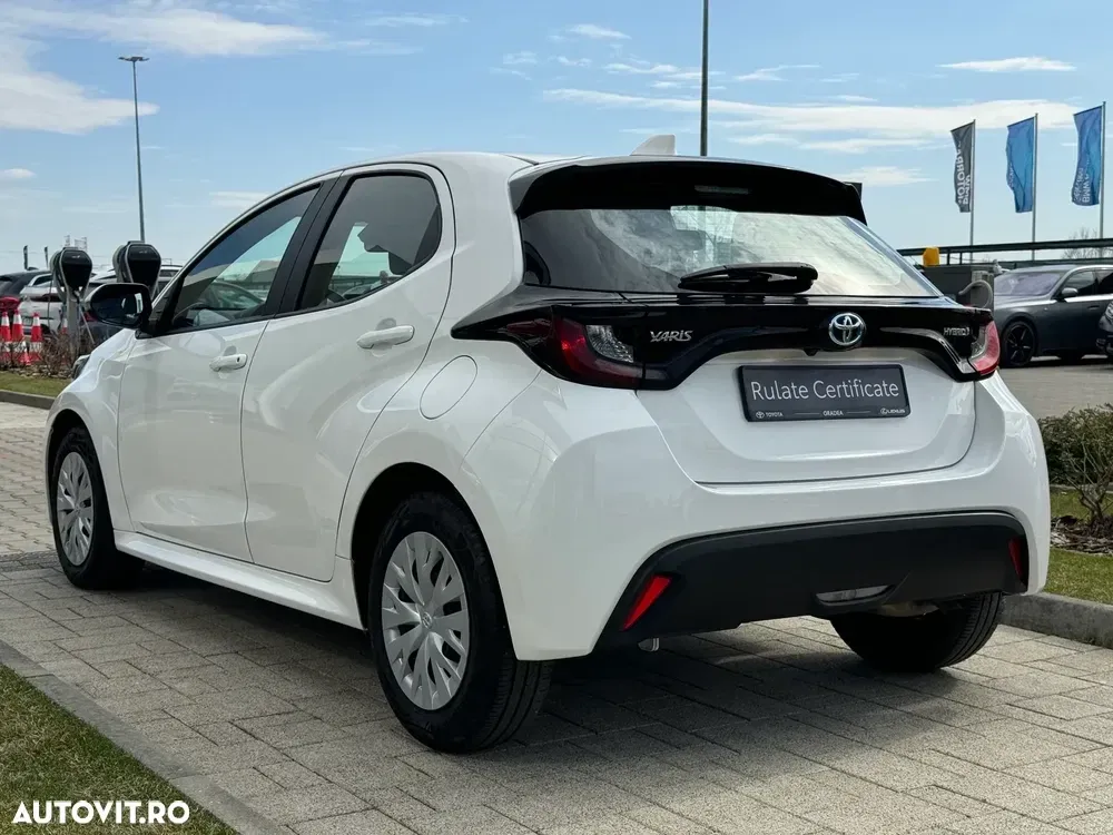 Toyota Yaris 1.5 VVT-i HSD Exclusive Style — imagine 5
