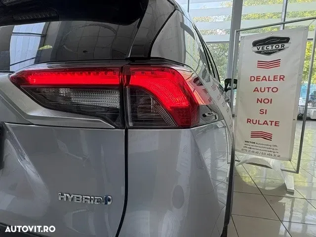 Toyota RAV4 — imagine 4