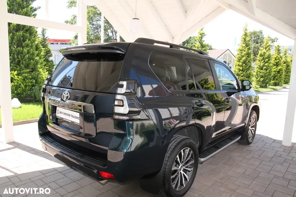 Toyota Land Cruiser 2.8l D-4D 204 CP A/T 7 locuri Luxury AVS Black — imagine 2